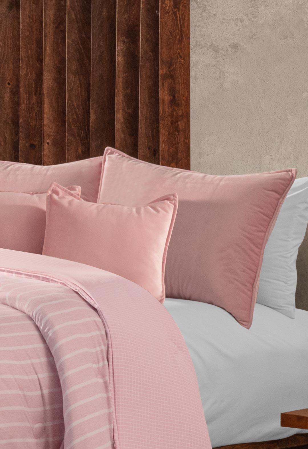 Hermosa Fundas de Almohada Ensueño Rosa que combina perfecto con entornos coloridos y&nbsp; da un toque de elegancia a tus espacios.