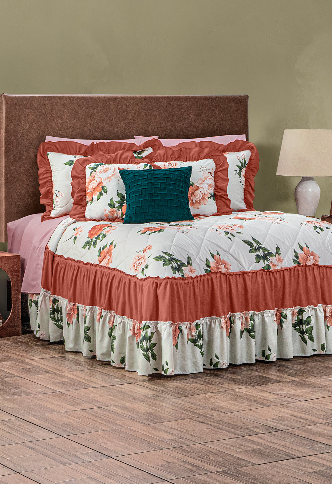 Natalia Bedspread Set